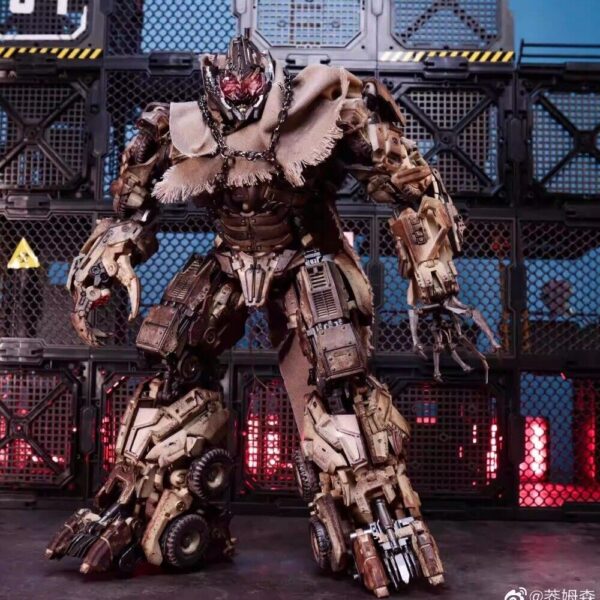 Unique Toys R-05 Desperado Megatron Battle Damaged Ver. Action Figure Reprint